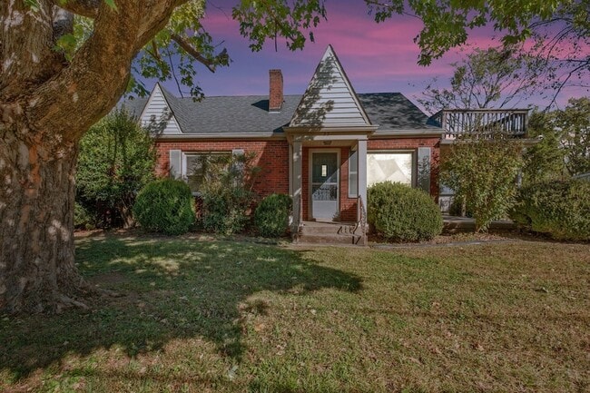 Photo - 223 Cumberland Dr