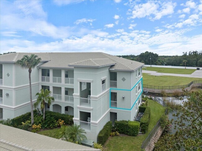 Photo - 700 Gardens Edge Dr Unit 724