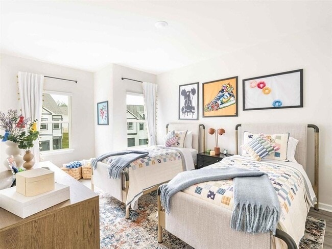 Photo - 133 Pyramid Ln