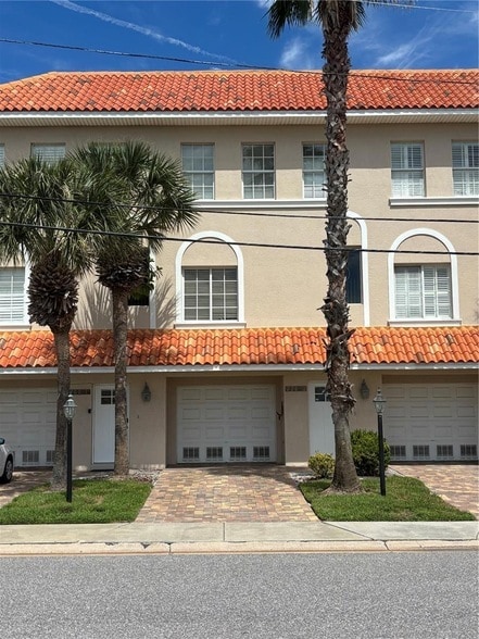 Building Photo - 200 Brightwater Dr