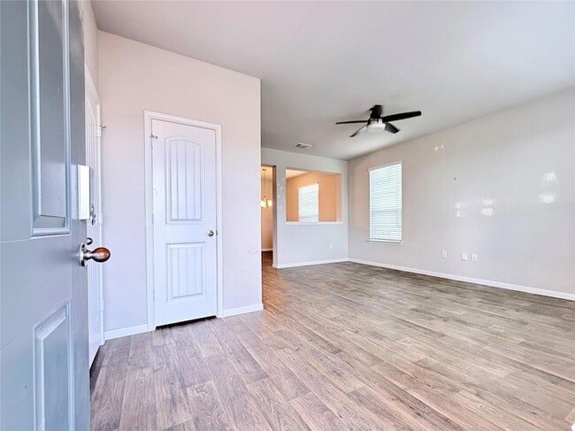 Photo - 10502 Fulton Ave