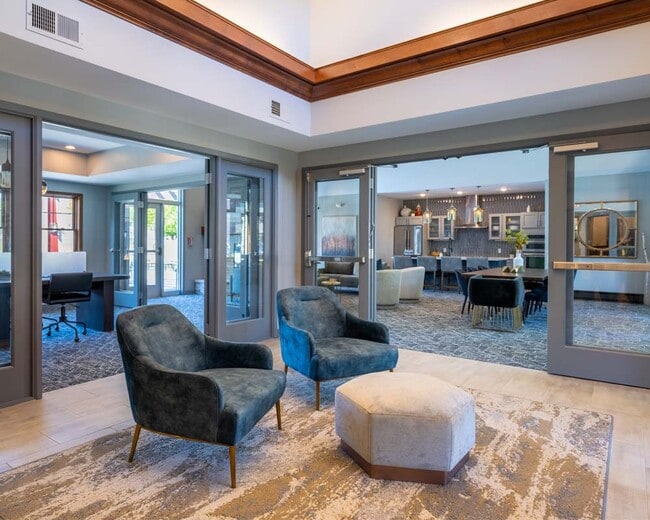 Photo - Valley Creek Apartments