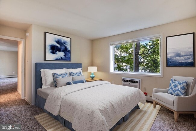 Building Photo - 5000 A St SE Unit 101