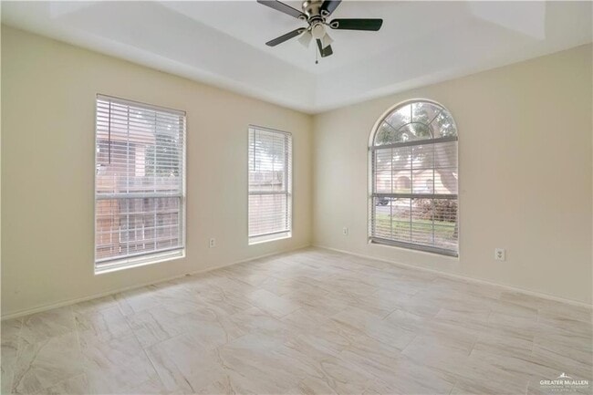 Photo - 509 E Buchanan Ave