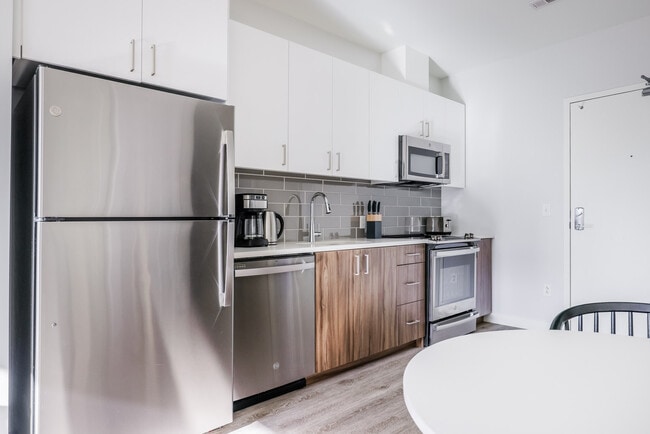 Photo - 485 Foley St Unit FL4-ID1166