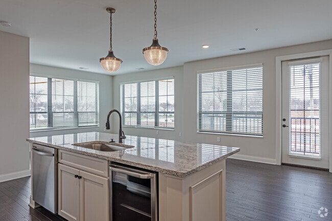 Floor Plan C3- 3 Br, 2 Ba - 1,340 SF - Fairfax Apartments