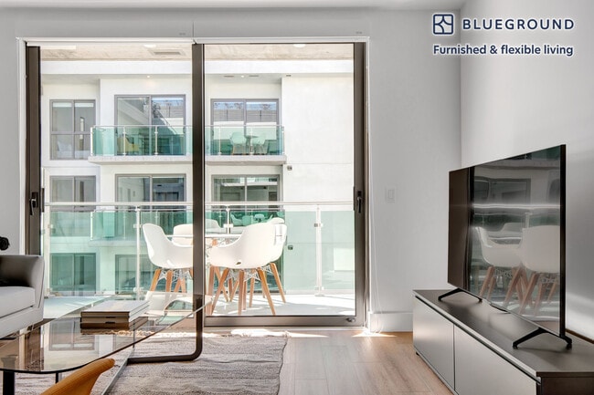 Photo - 1027 Wilshire Blvd Unit FL8-ID553