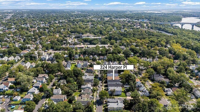Photo - 324 Harper Pl Unit 2