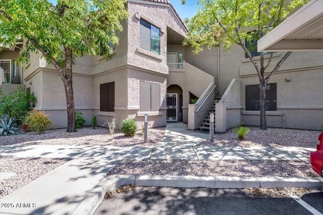 Building Photo - 15252 N 100th St Unit 2141