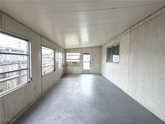 Photo - 106 Gaslight Ave