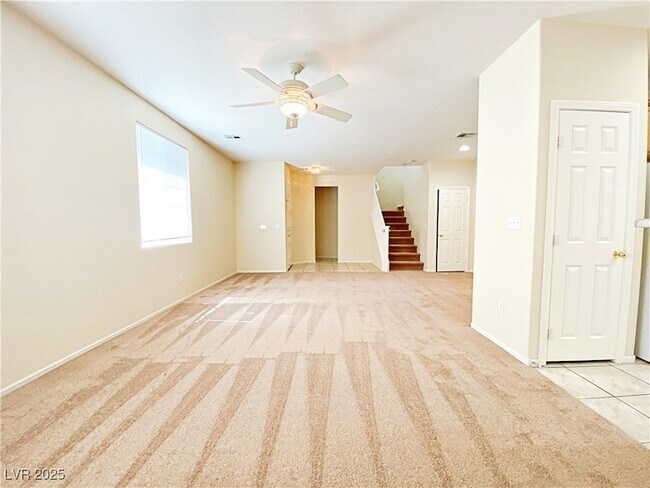 Photo - 4074 Sparrow Rock St