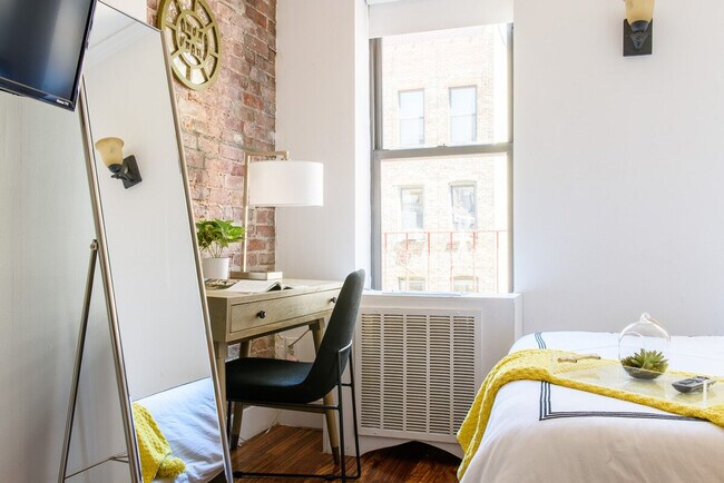 Photo - 241 E 24th St Unit ID1021839P