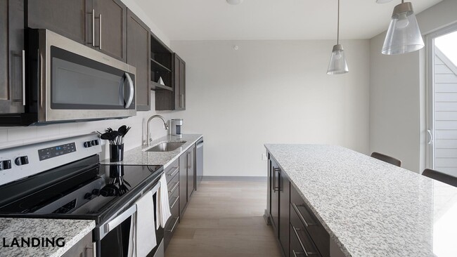 Photo - 1801 Meridian St Unit 908