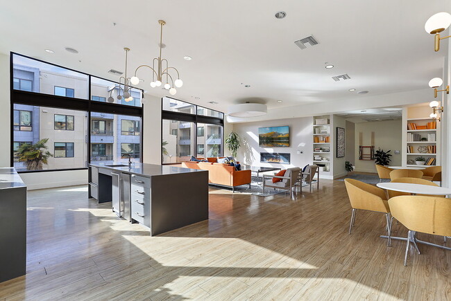 Photo - One Hundred Grand