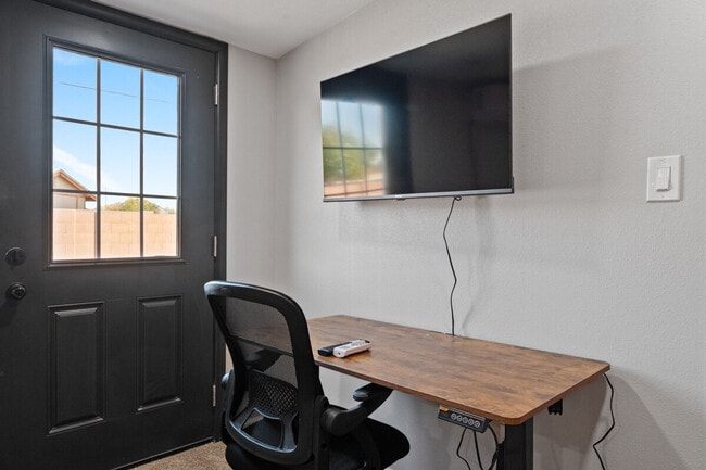 Photo - 4113 W Virginia Ave Unit SI ID1244355P