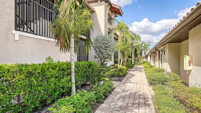 Photo - 5710 Palmer Cir Unit 201