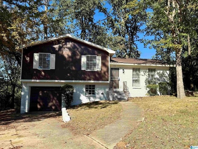 Building Photo - 648 Cort Cir NE