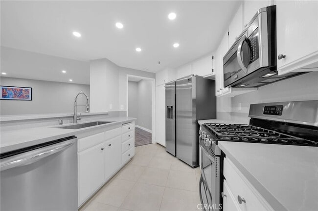 Photo - 2559 Plaza del Amo Unit 215