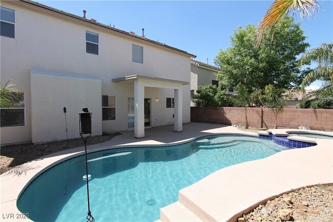 Photo - 2586 Highland Cliff Dr