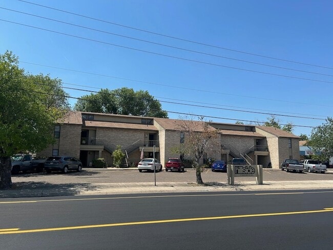 Building Photo - 100 Hillside Rd Unit 115