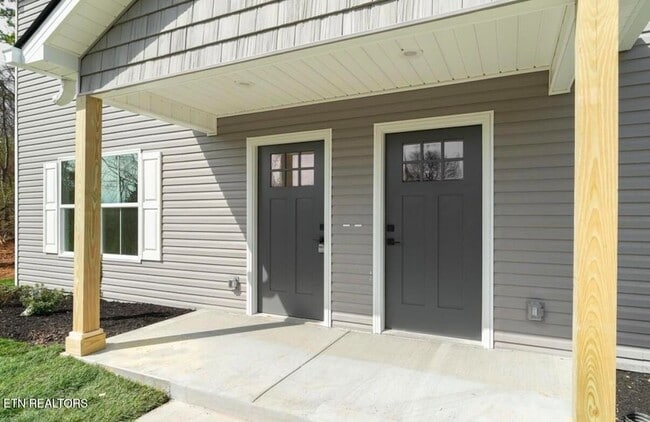 Photo - 1623 Francis Rd