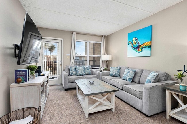 Building Photo - 115 E Coronado Dr Unit SI ID1507755P