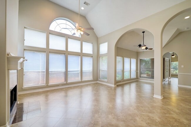 Photo - 16403 Knightrider Dr