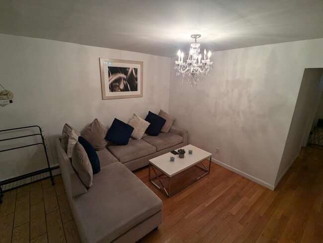 Photo - 304 E 34th St Unit ID1323968P