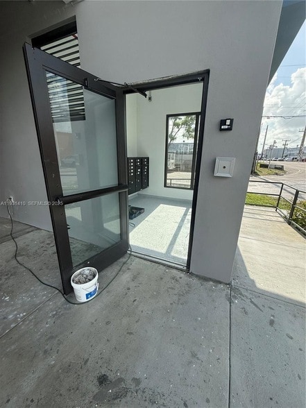 Photo - 1091 E 17th St Unit 301