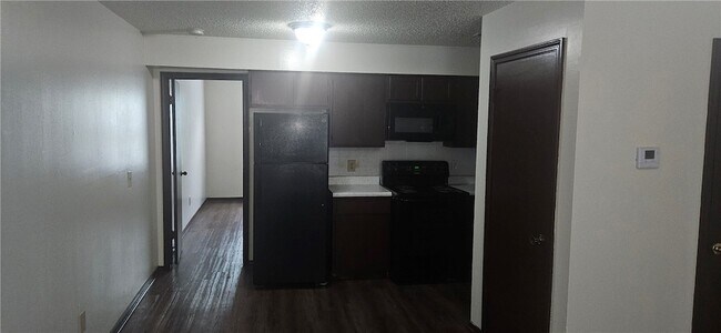 Photo - 635 Whitham Ave Unit 6