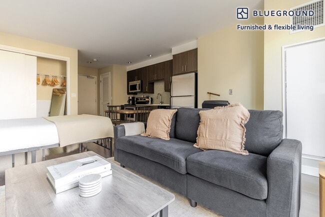 Photo - 77 Exeter St Unit FL8-ID1178