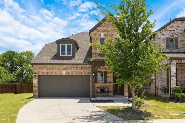 Photo - 3100 Greenbriar Dr