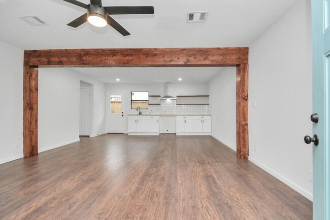 Photo - 262 1/2 De Boll Street