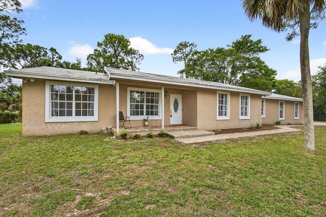Building Photo - 16932 Okeechobee Blvd