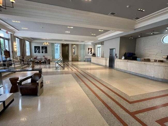 Photo - 435 21st St Unit 116