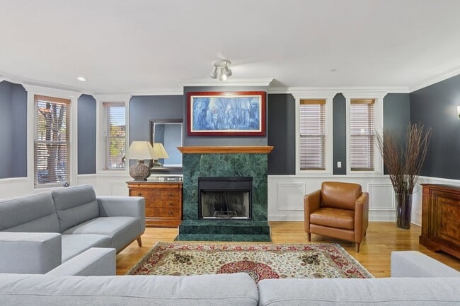 Photo - 3432 S Prairie Ave