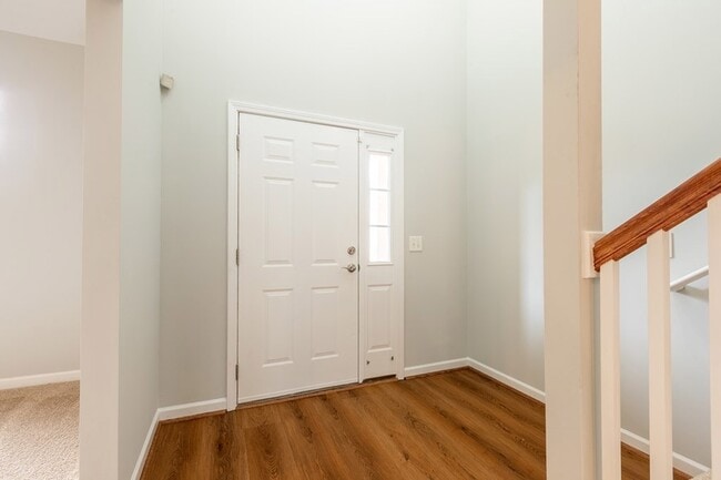 Photo - 4525 Village Ct