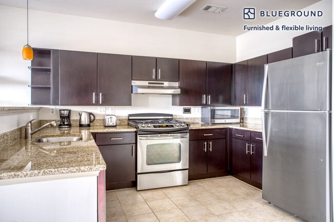 Photo - 925 N Garfield St Unit FL4-ID490