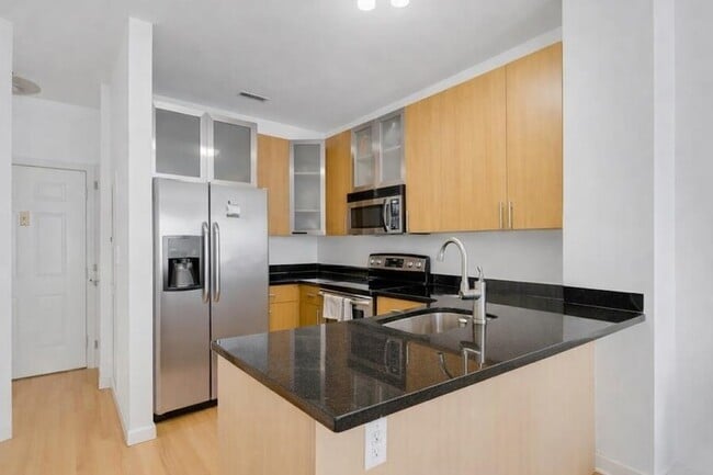 Photo - 26 Ave at Port Imperial Unit 309