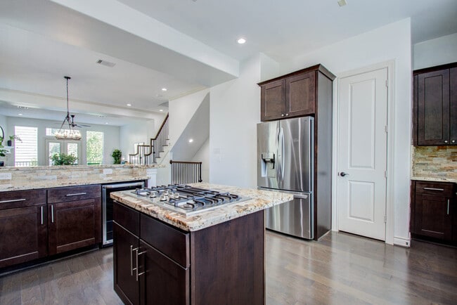 Photo - 5732 Darling St Unit SI ID1056419P