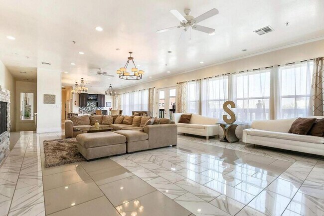 Photo - 1823 Carondelet St Unit SI ID1269249P