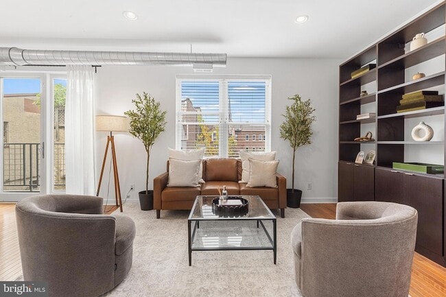 Building Photo - 712-16-716 N 2nd St Unit 34