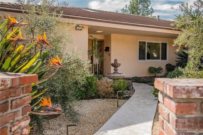 Photo - 13104 Magnolia Blvd