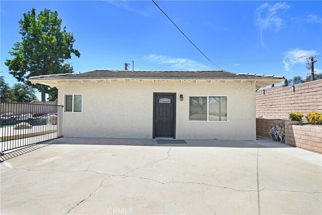 Photo - 1913 N Vallejo Way