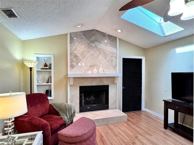 Photo - 1135 Colony Arms Dr