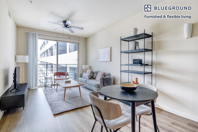 Photo - 3210 Esperanza Crossing Unit FL4-ID168