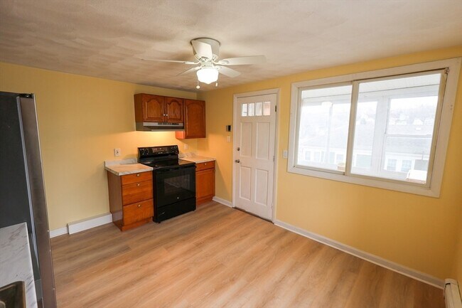 Photo - 60 Essex St Unit 2