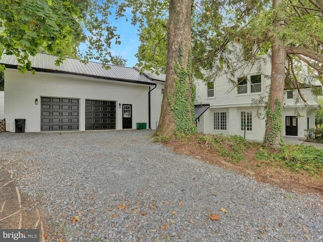 Photo - 1 Wyomissing Hills Blvd