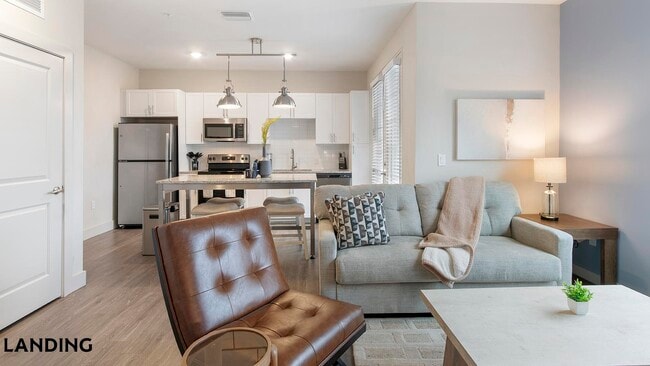 Photo - 5885 Lakehurst Dr Unit 1237