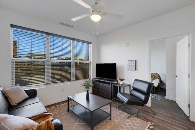 Photo - 305 E Front St Unit SI ID1261711P